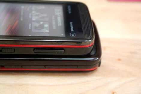 фото Nokia 5530 Red красный Nokia 5800 красного цвета