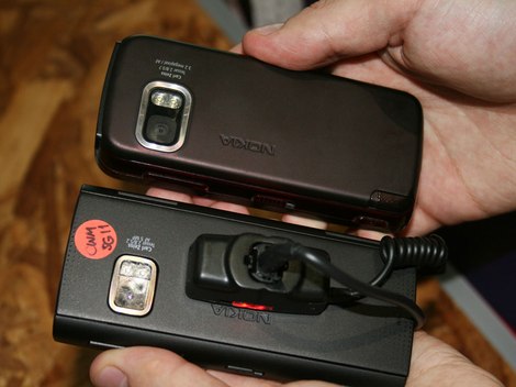 фото Nokia X6 photo - Нокиа Х6 красного цвета