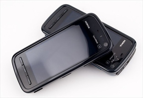 Nokia 5800 Black Silver - новый серебристый цвет Нокиа 5800 серый, белый