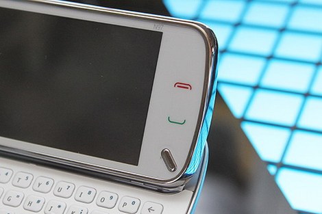 Белый Nokia N97 черный цвет