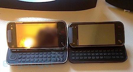 Nokia N97 Mini или Nokia 5900